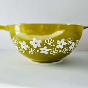 Vintage PYREX 444 Green and White  "Spring Blossom" 4 QT Cinderella Mixing Bowl